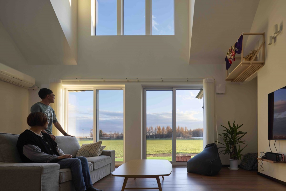 事例写真：「ダイナミックな外観」や、「夏も涼しく湿度も低い家」の秘密を公開　更別村W邸